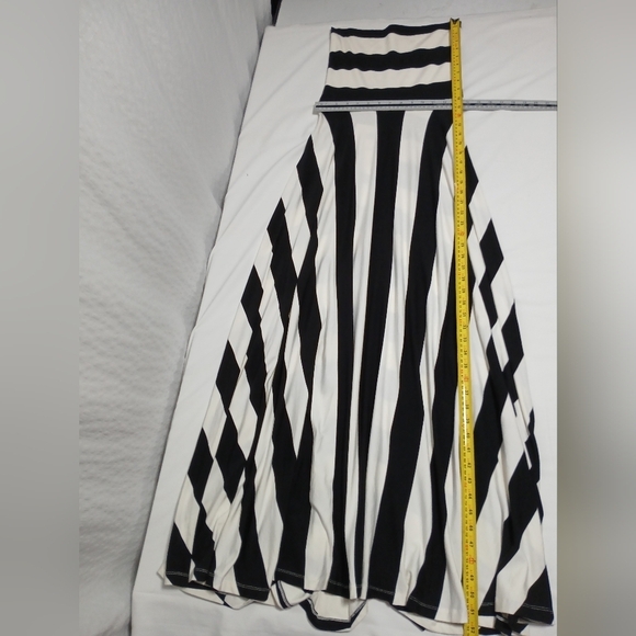 Boston Proper Strapless Bold Stripe Maxi Dress. Size M NWT - Picture 4 of 8